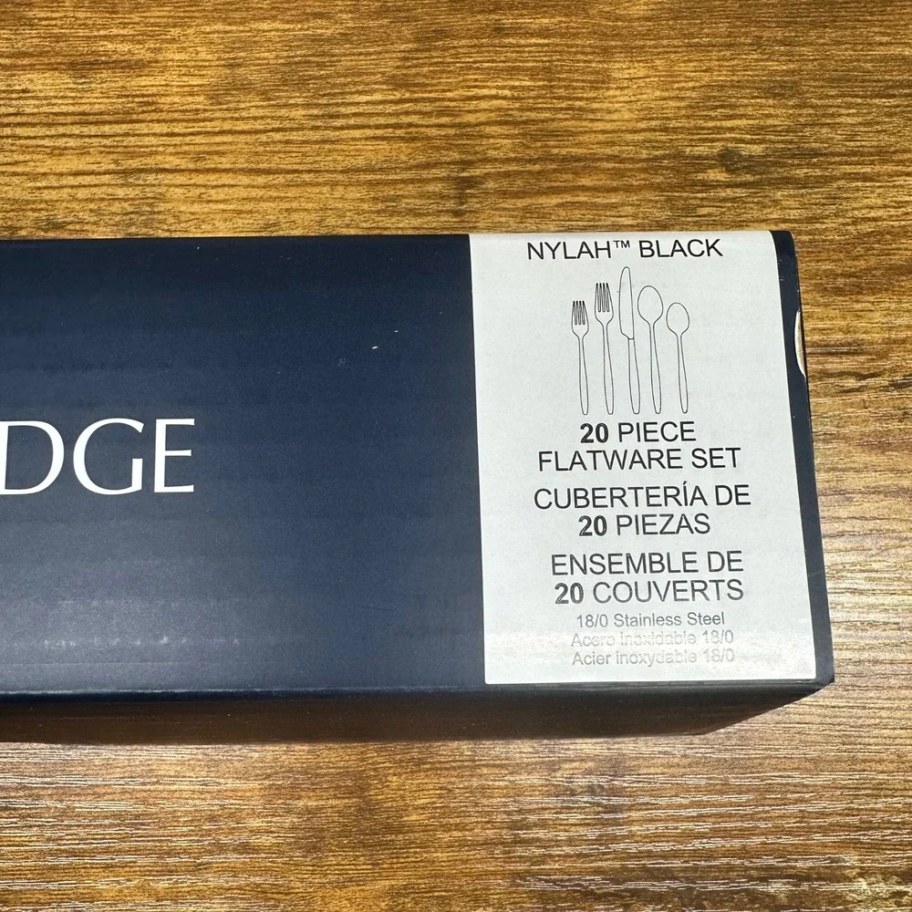 NEW Cambridge Nylah Black 20 Piece Flatware Set 18/0 Stainless Steel Matte Finis